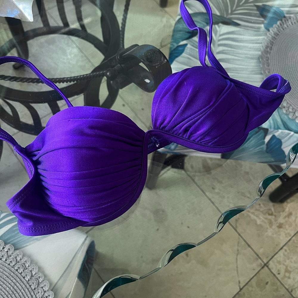 La Blanca vintage bikini top